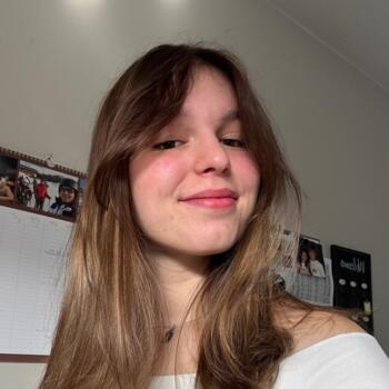 Babysitter in Sint-Pieters-Leeuw: Lisa