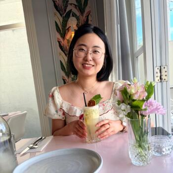 Babysitter in Hamilton: Shuying