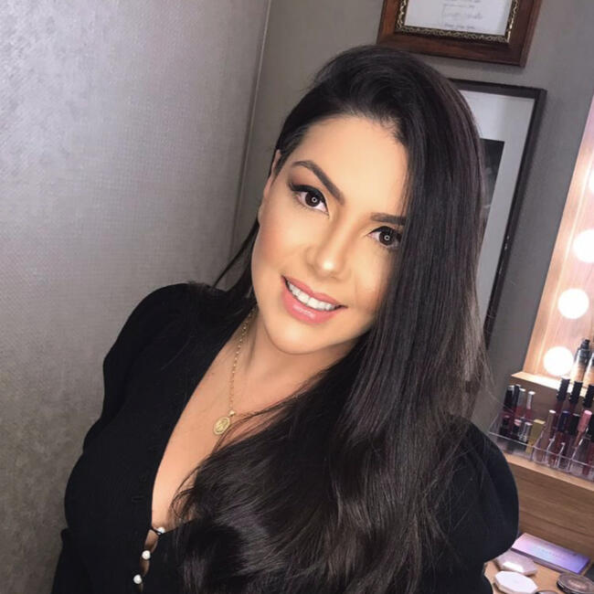 Emprego de babá em Vitória da Conquista: Marcella