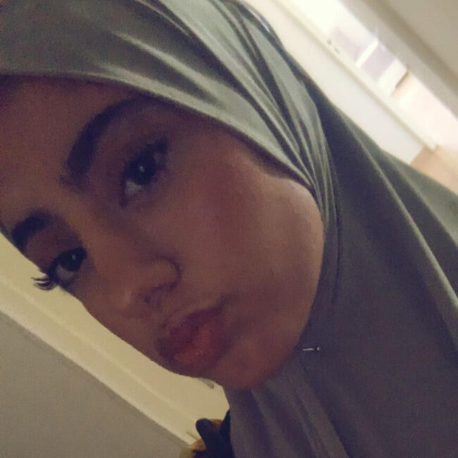 Babysitter in Lille: Zolikha