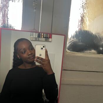 Babysitter in Paris: Aliyah