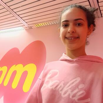 Babysitter Eeklo: Rania