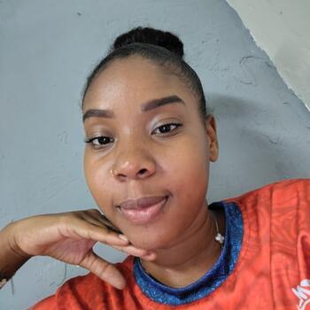 Babysitter Panama City: Johana