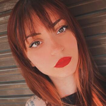 Δουλειά για babysitter στην περιοχή Γλυφάδα: δουλειά φύλαξης παιδιών Αλεξανδρα