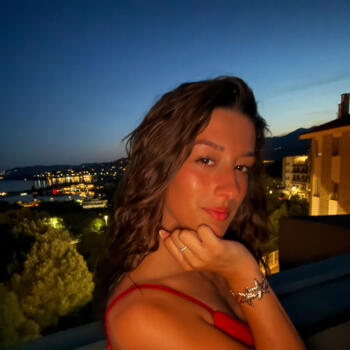 Babysitter in Le Luc: Tatiana