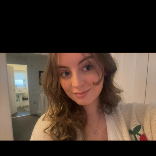 Babysitter in Coatbridge: Caitlyn