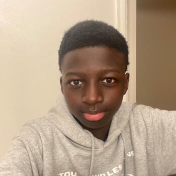 Babysitter in Vitry-sur-Seine: Sikhou