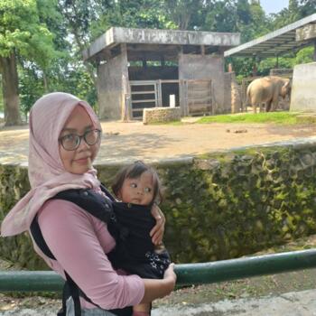Babysitting job in Jakarta: babysitting job Cintya