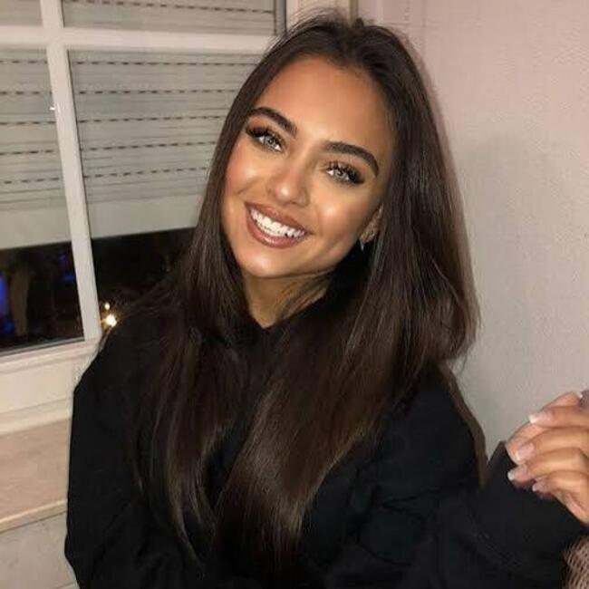 Babysitter in Bergerac: Dami