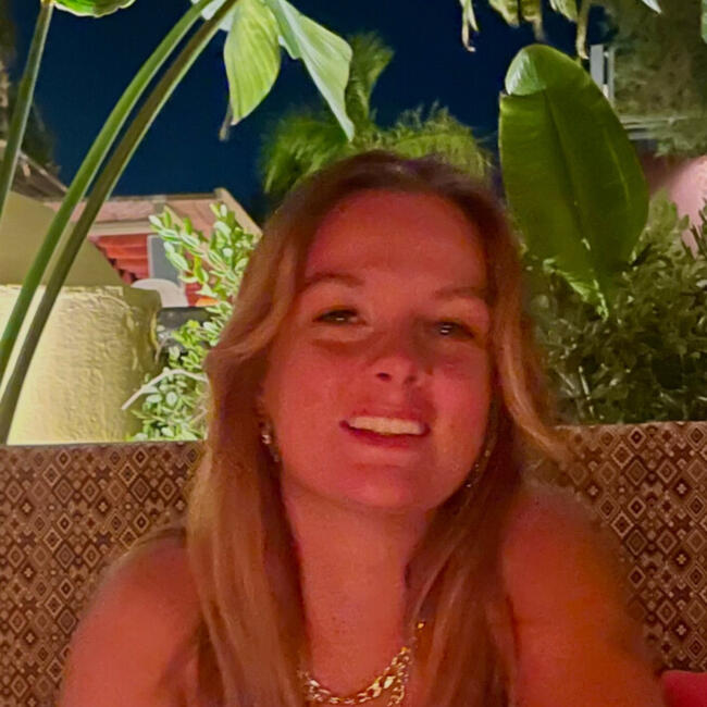 Babysitter in Lyon: Anais
