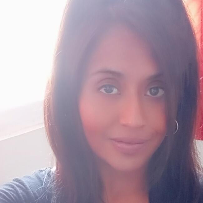 Niñera en Colinas de Santa Cruz Segunda Sección: Mariana