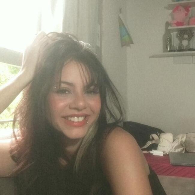 Babá em Curitiba: Verônica