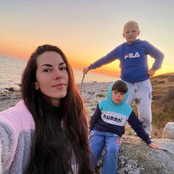 Babysitting job in Ikast: babysitting job Roksolana