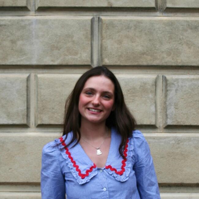 Babysitter in Cambridge: Annabel