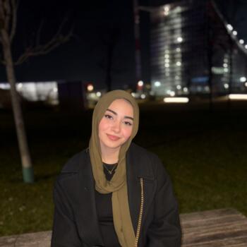 Babysitter in Milan: Tasnem