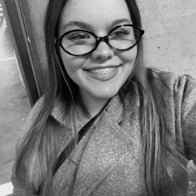 Babysitter in Viana do Castelo: Iara