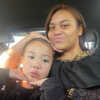 Babysitter a Lower Hutt: Justine