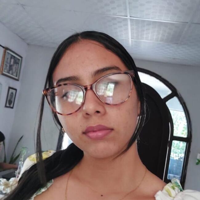 Babysitter in David: Angely