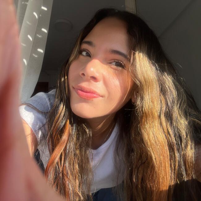 Babysitter in Elche: Nicole