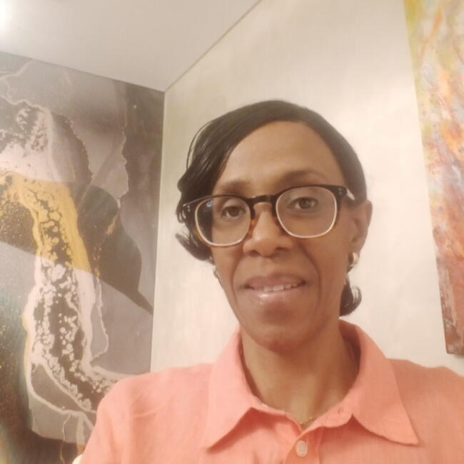 Nanny in Dubai: Caroline