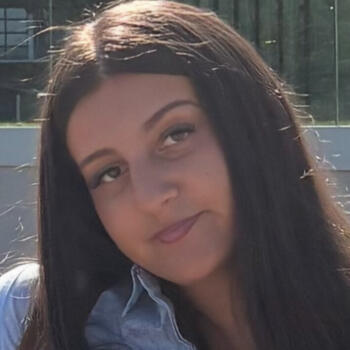 Babysitter em Mulhouse: Nina
