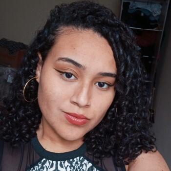 Babá em Ponta Grossa: Alehandra