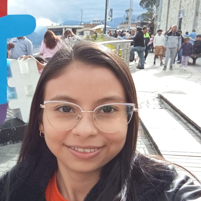 Babysitter in General Villamil: Xiomara