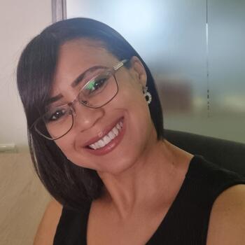 Babysitter in Strand: Lynette