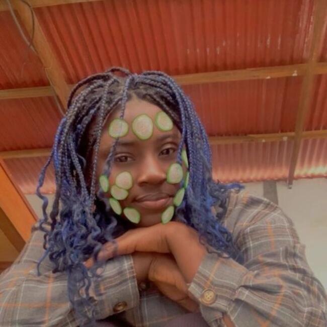 Babysitter in Calais: Chrisna