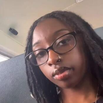 Babysitter in Rosharon: KhiAndrea