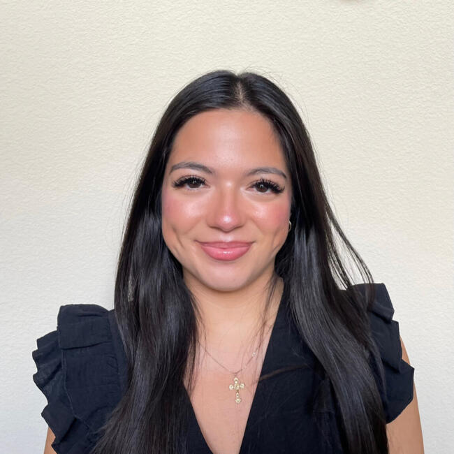 Babysitter in Katy: Briana