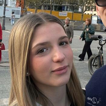 Babysitter in Plettenberg: Marah