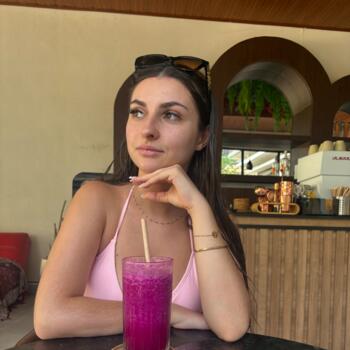 Babysitter in Nice: Emma