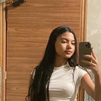 Babysitter in Belém: Sindy