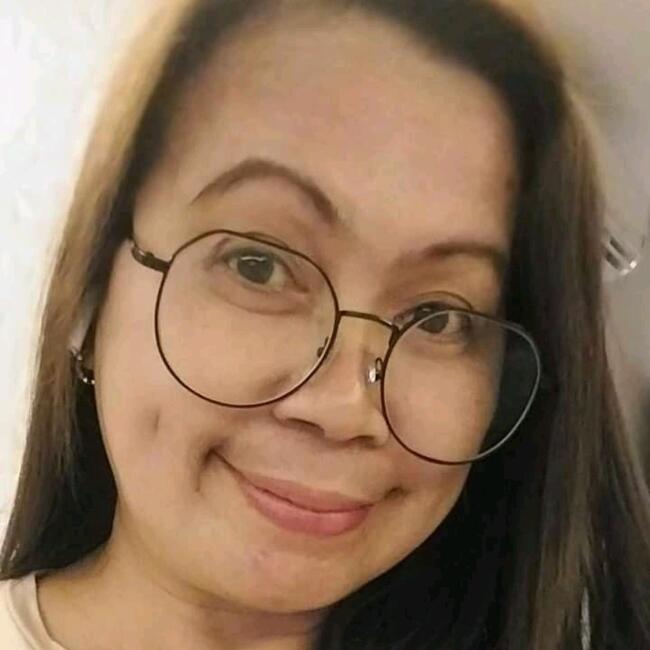 Babysitter in San Pablo: Riza