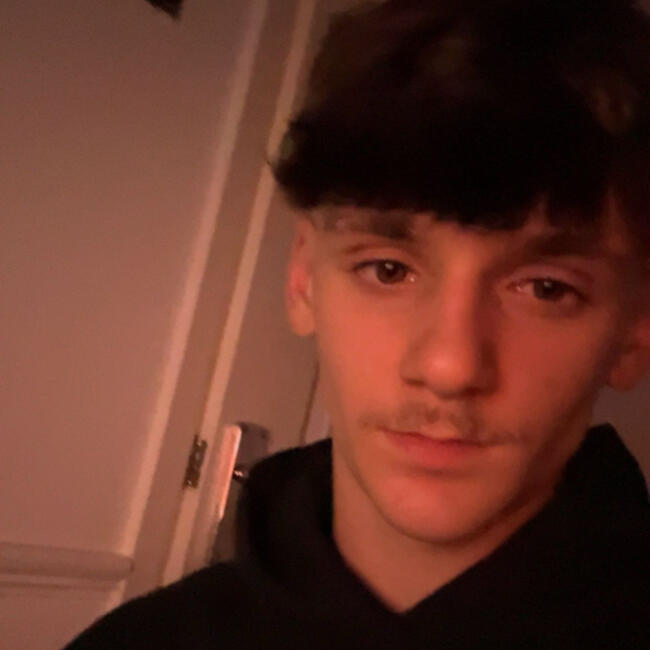 Babysitter in Birmingham: Chris