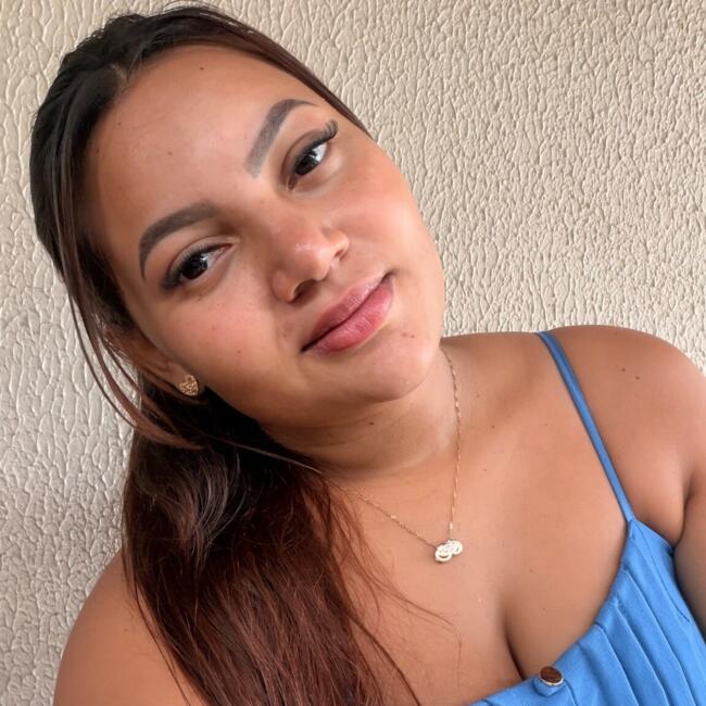 Emprego de babá em Caucaia: Larissa