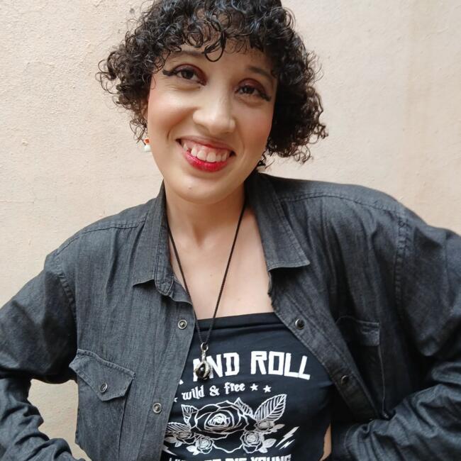 Babá em Nova Iguaçu: Emanuela