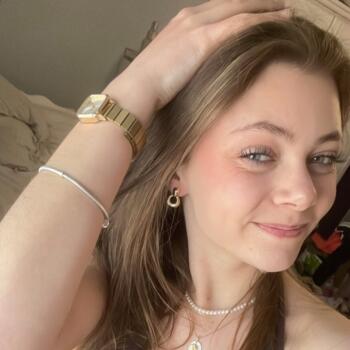 Babysitter in Loos: Lauréline