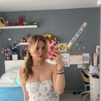 Baby-sitter à Saint-Germain-lès-Corbeil: Louanne