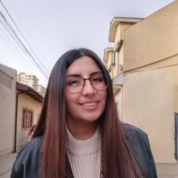 Babysitter in Valdivia: Javiera