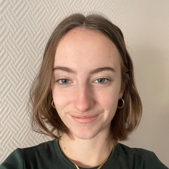 Babysitter in Parthenay: Lilou