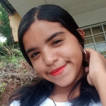 Babysitter in La Chorrera: Karen