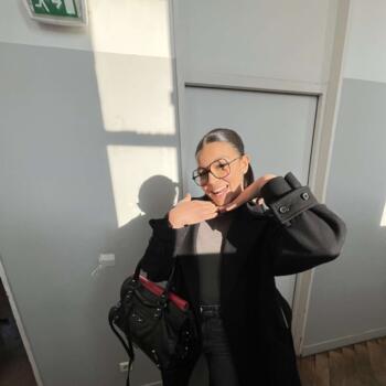 Baby-sitter Nîmes: Amira