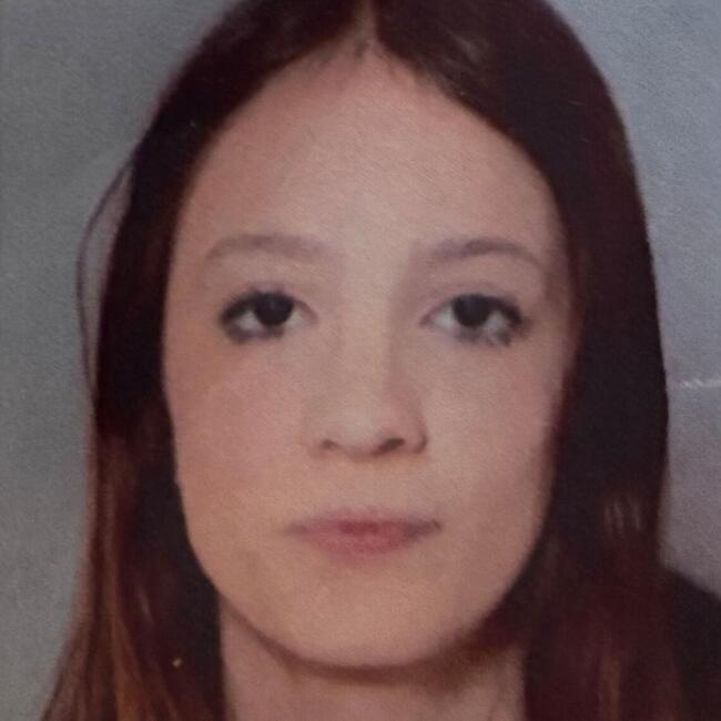 Babysitter in Neyruz: Olivia