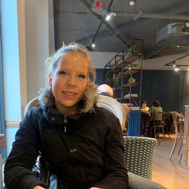 Babysitter in Newcastle upon Tyne: Emma