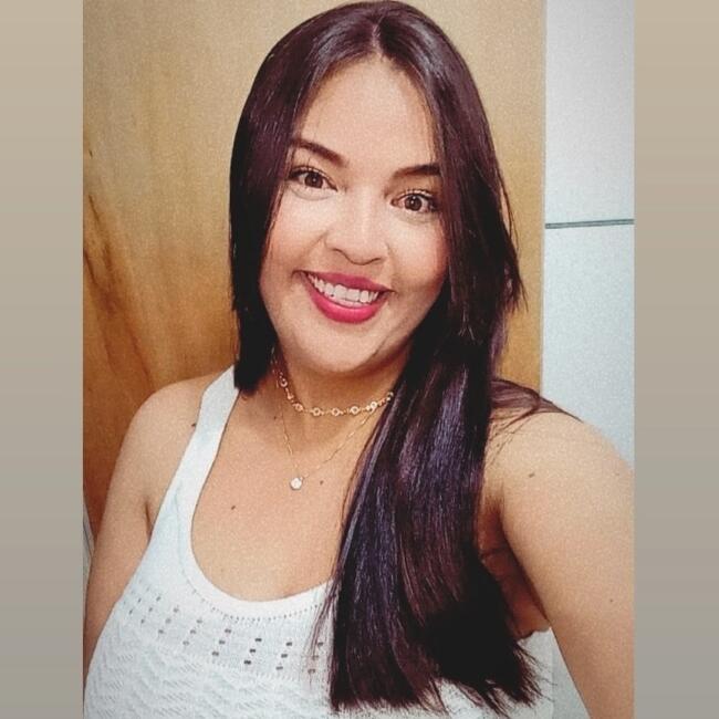 Babysitter in Cuiabá: Lidia