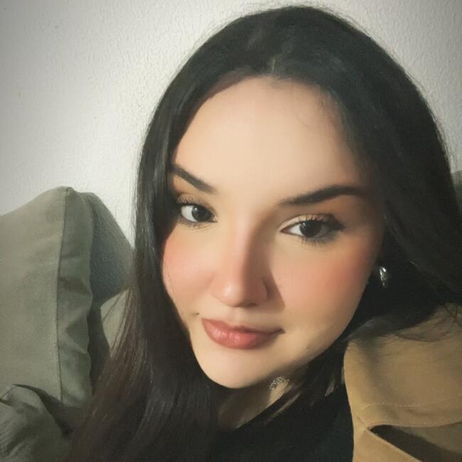 Babysitter in Canoas: Victoria