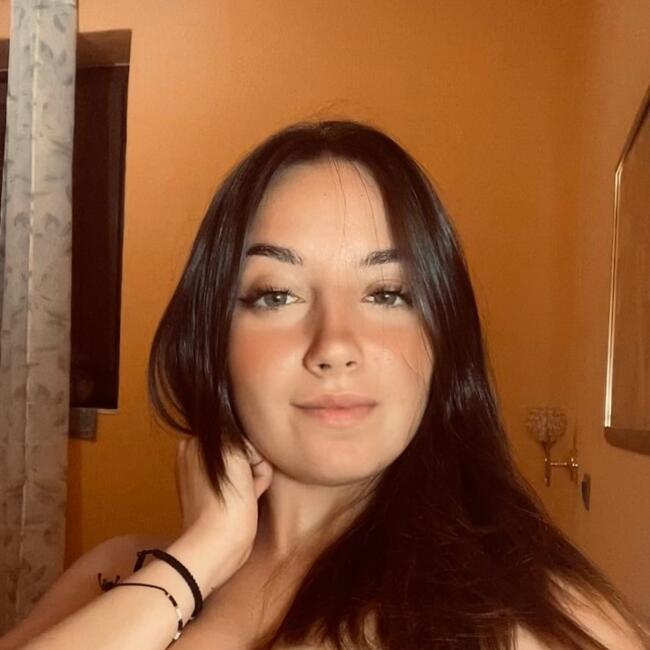 Babysitter in Burcei: Jessica