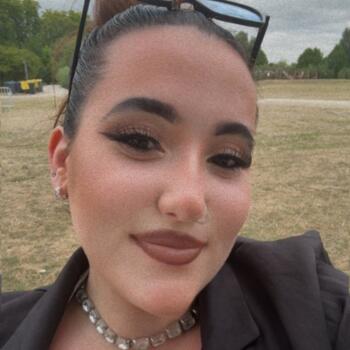 Babysitter in Tours: Alicia